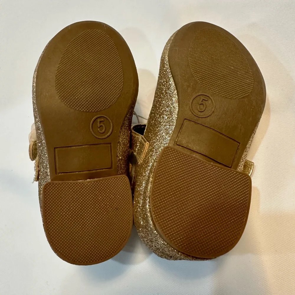 Girls Gold Glitter Shoes